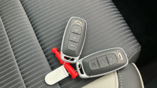 Nissan Qashqai 1.3 DiG-T MH Tekna 5dr Petrol Hatchback